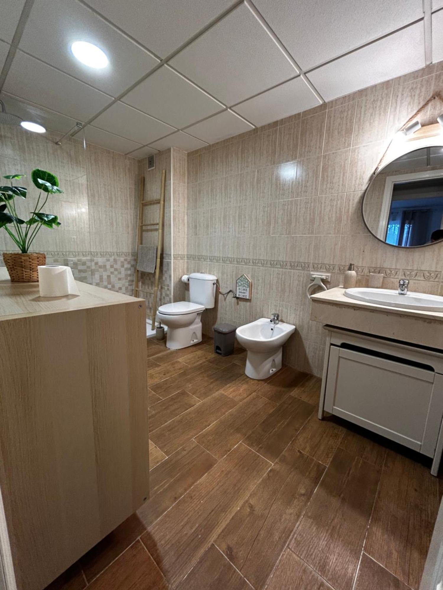 Apartamento Con Encanto Cerca De La Playa El Rosario Marbella Luaran gambar