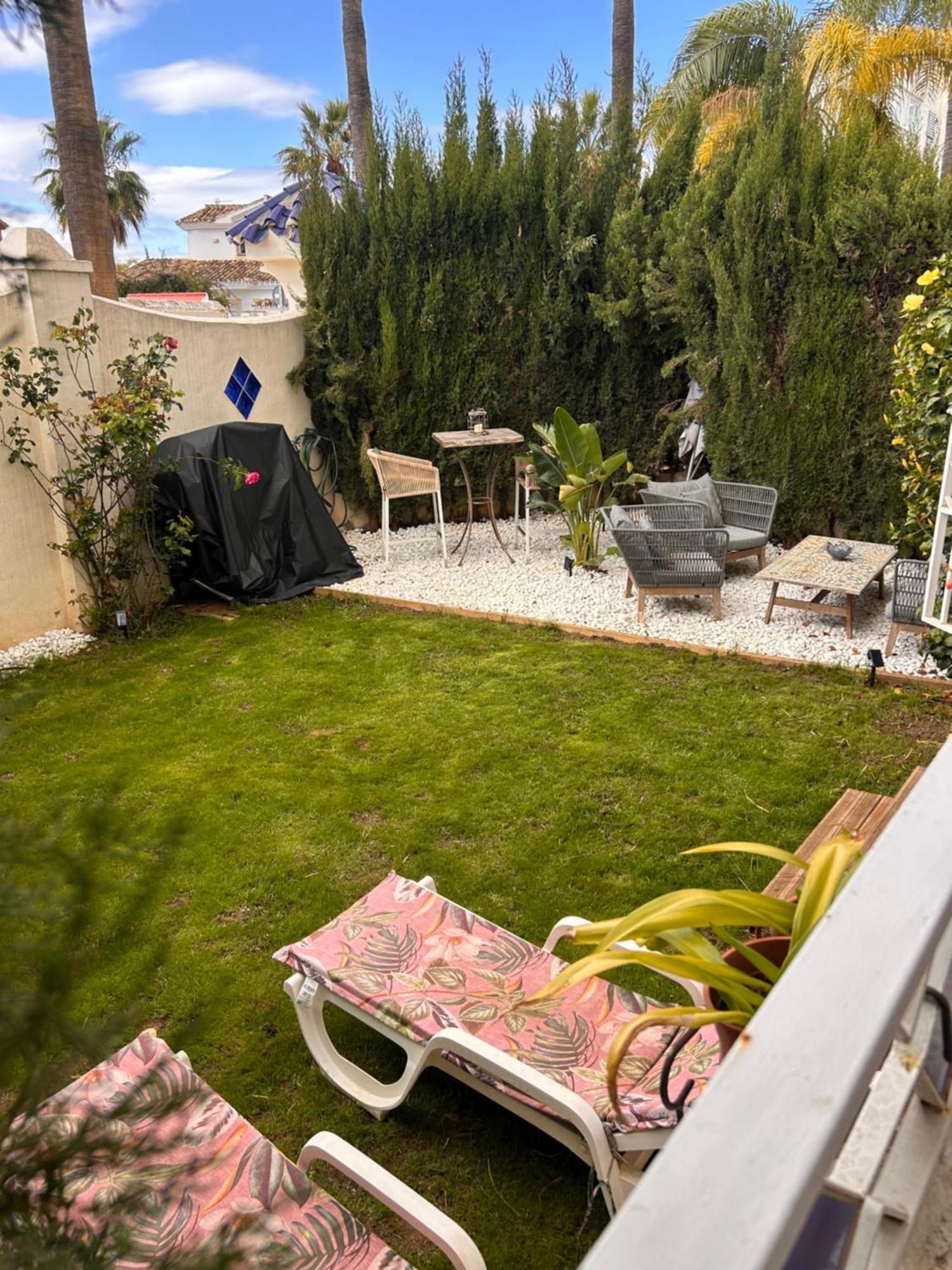 Apartamento Con Encanto Cerca De La Playa El Rosario Marbella Luaran gambar