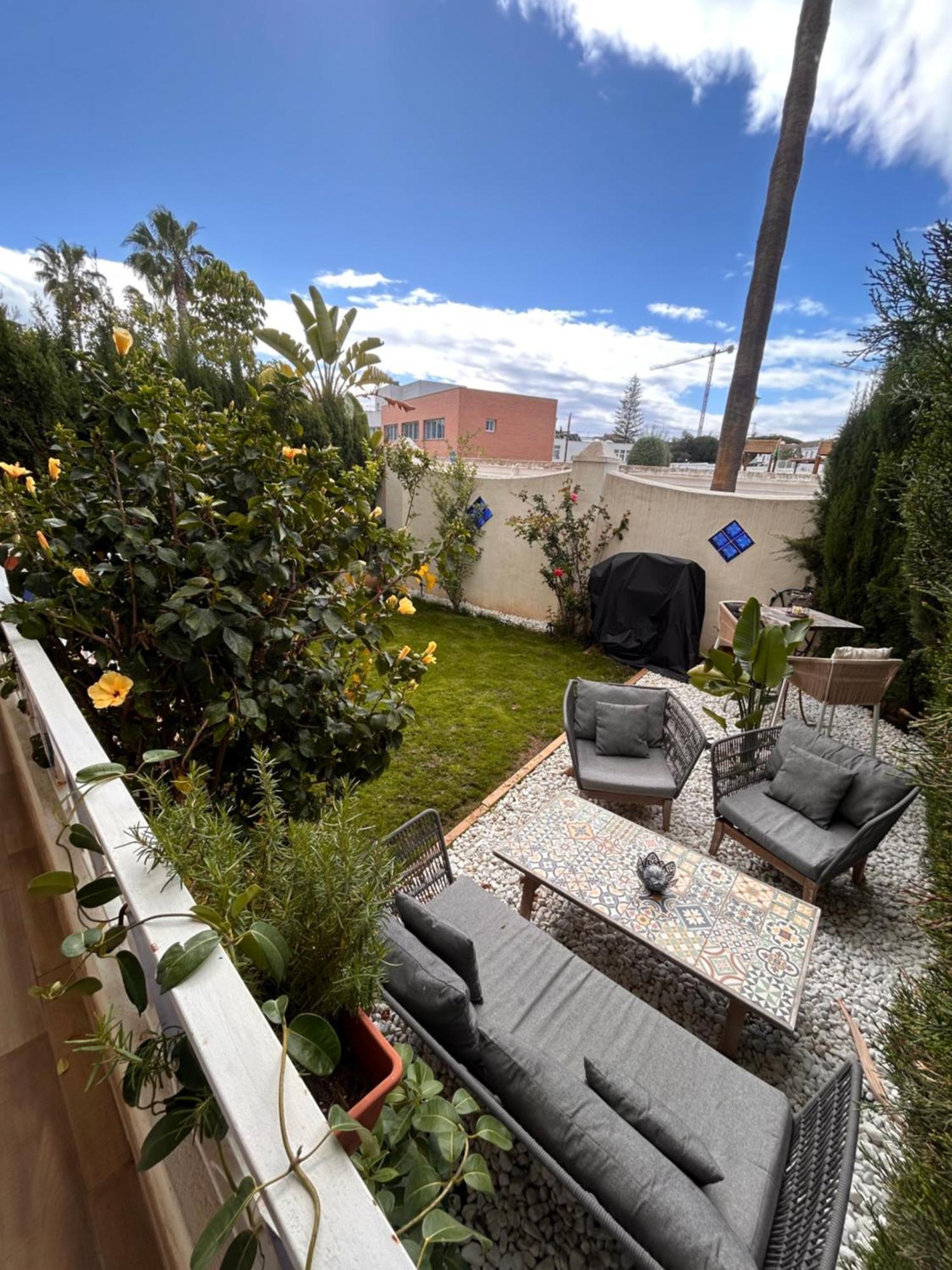 Apartamento Con Encanto Cerca De La Playa El Rosario Marbella Luaran gambar